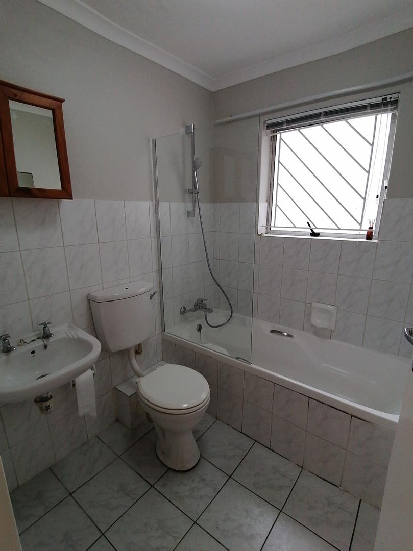 2 Bedroom Property for Sale in Claremont Western Cape